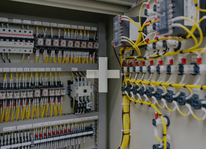 Inštalacije električnih napeljav in naprav. Montaže strelovodov. Inštalacije telekomunikacij. Inštalacije tehničnega varovanja. Inštalacije konferenčnih sistemov.